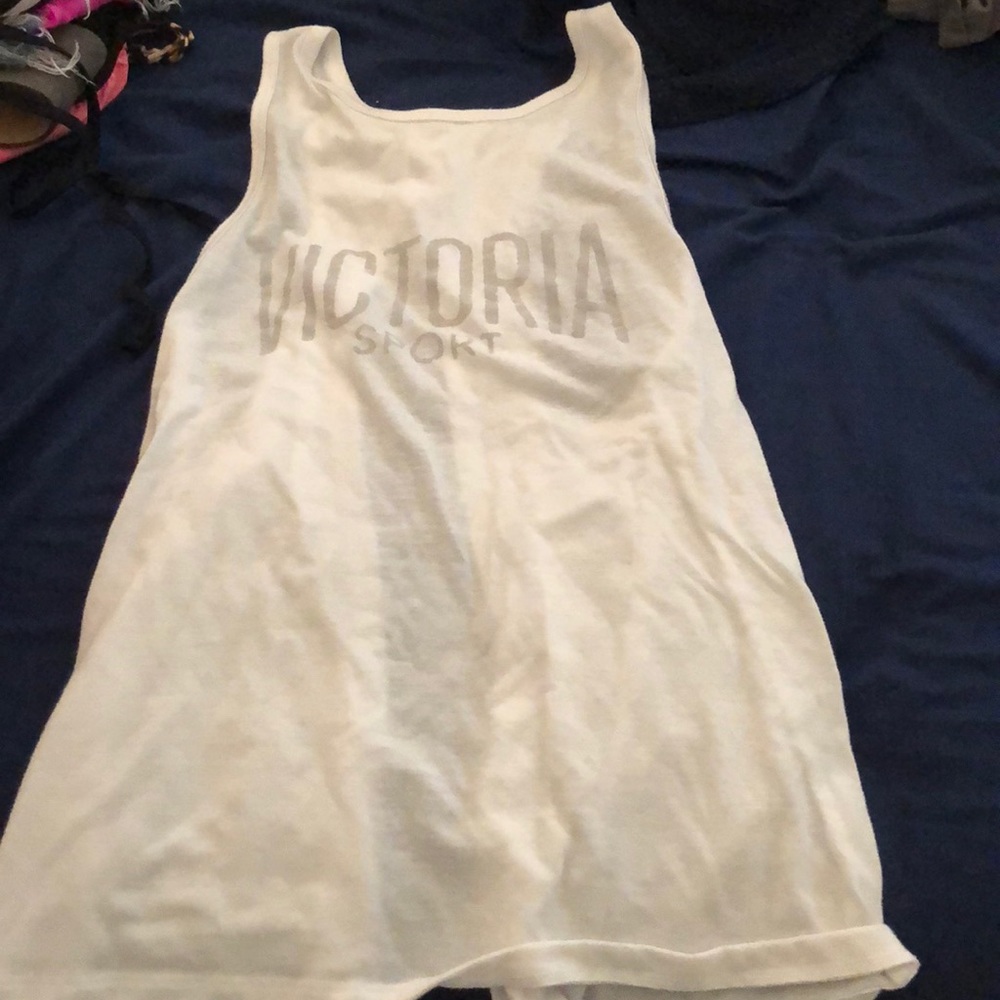 Victoria sport workout top